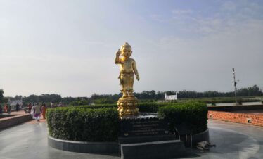 Himalayanwalkers/kathmandu-chitwan-pokhara-lumbini-tour/lumbini-buddha