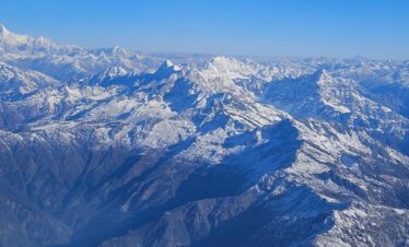 himalayan-walkers-mountain fly